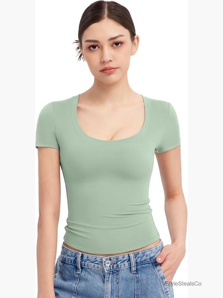 Women's Slim Fit Scoop Neck T-Shirt Short Sleeve Lightweight Stretch Tee